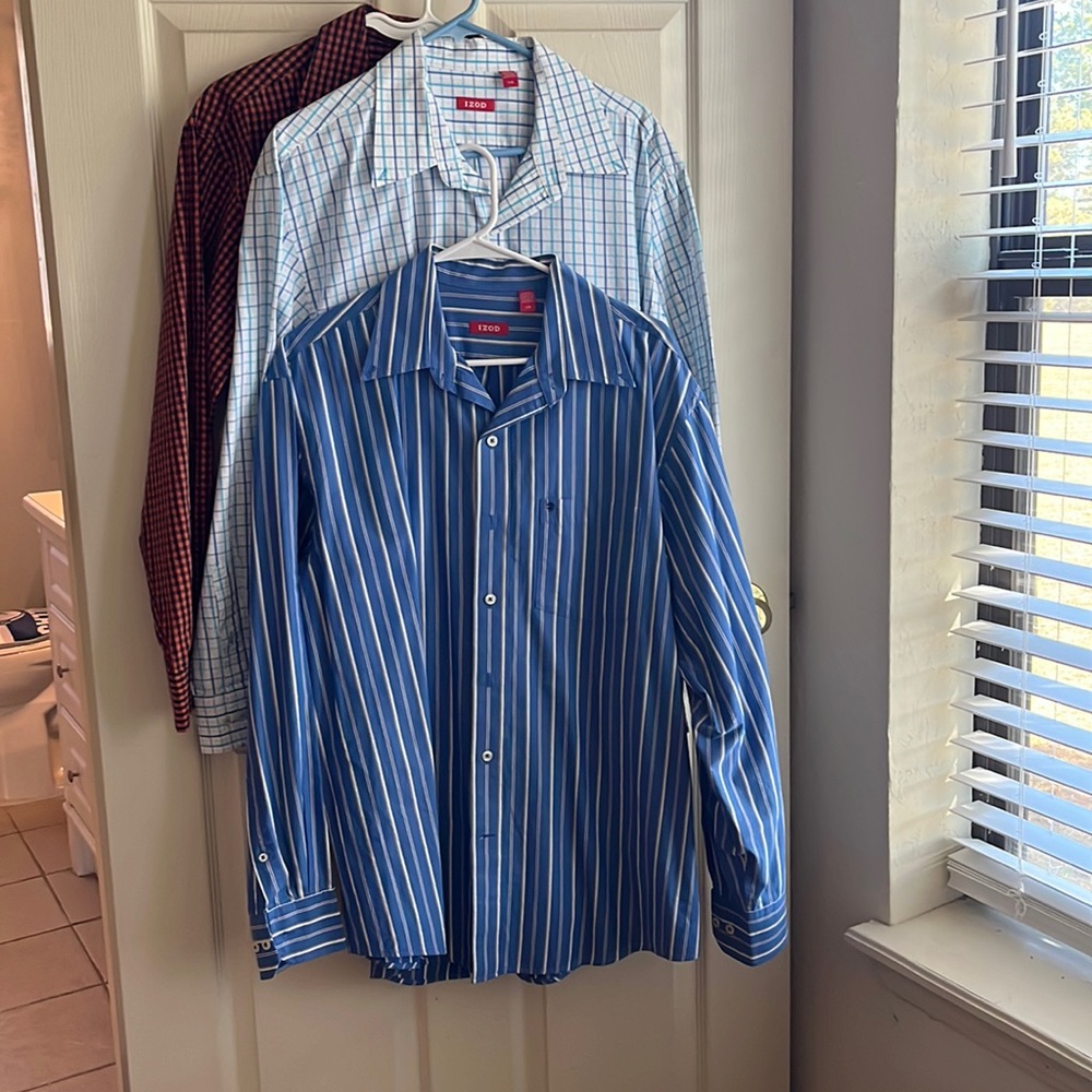 3 mens IZOD dress shirts